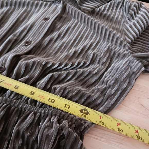 Lucidy Velvet Ribbed Fully Lined Long Sleeve Midi Dress - Picture 11 of 13